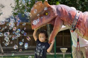 Dinos on Demand - Dinosaur costume rental